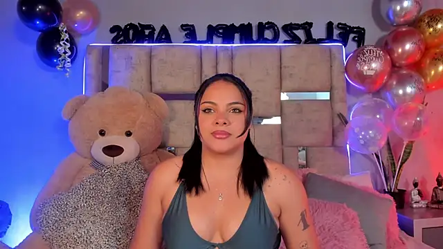 lunamartiinez online show from 15, 1, 2025