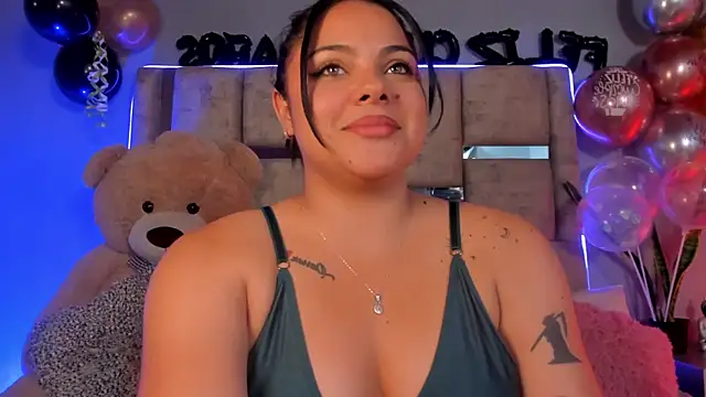 lunamartiinez online show from 16, 1, 2025