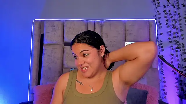 lunamartiinez online show from 31, 1, 2025