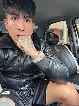 Snapshot of _Tomy08calderon chatting on 6, 11, 2025 Tomy08calderon online show from 6, 11, 2025