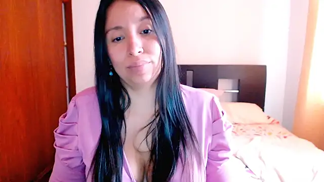 emely sexx20 online show from 15, 12, 2024