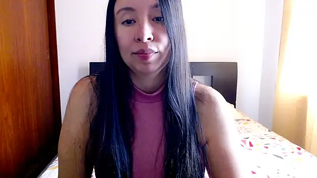 emely sexx20 online show from 17, 12, 2024