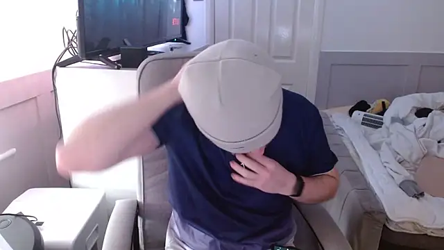 Snapshot of maxy49 chatting on 13, 1, 2026 maxy49 online show from 13, 1, 2026