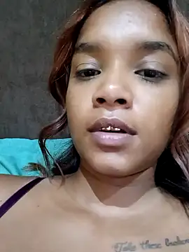 Snapshot of Indianqueen03 chatting on 27, 1, 2025 Indianqueen03 online show from 27, 1, 2025