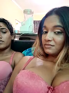 Snapshot of Indianqueen03 chatting on 18, 10, 2025 Indianqueen03 online show from 18, 10, 2025