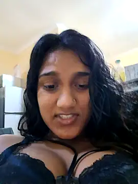 Snapshot of Indianqueen03 chatting on 23, 10, 2025 Indianqueen03 online show from 23, 10, 2025