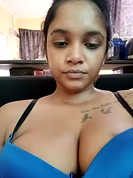 Indianqueen03 online show from 25, 11, 2025