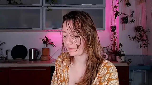 Snapshot of Elly_Helly chatting on 7, 12, 2024 Elly Helly online show from 7, 12, 2024