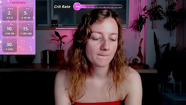 Snapshot of Elly_Helly chatting on 28, 10, 2025 Elly Helly online show from 28, 10, 2025