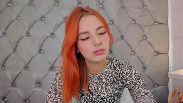 Snapshot of maee_angels chatting on 29, 12, 2024 maee angels online show from 29, 12, 2024