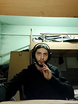 Snapshot of kleineid77 chatting on 16, 12, 2025 kleineid77 online show from 16, 12, 2025