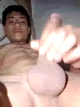 Snapshot of babydick211 chatting on 9, 3, 2025 babydick211 online show from 9, 3, 2025