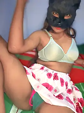 Snapshot of Little__Zara chatting on 25, 11, 2025 Little Zara online show from 25, 11, 2025