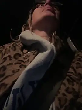 Snapshot of casalinga88 chatting on 18, 11, 2025 casalinga88 online show from 18, 11, 2025