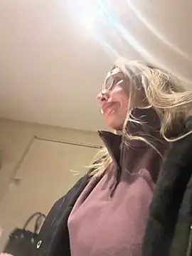 Snapshot of casalinga88 chatting on 10, 3, 2026 casalinga88 online show from 10, 3, 2026