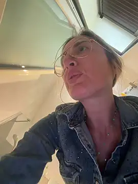 Snapshot of casalinga88 chatting on 12, 3, 2026 casalinga88 online show from 12, 3, 2026