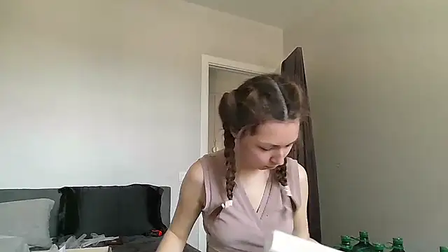 Snapshot of Adela_Vetta chatting on 23, 3, 2026 Adela Vetta online show from 23, 3, 2026