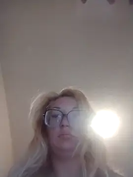 xWhoreAbleX Pika online show from 17, 2, 2026