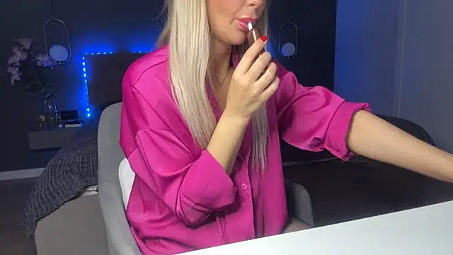 KristalNight online show from 16, 10, 2025