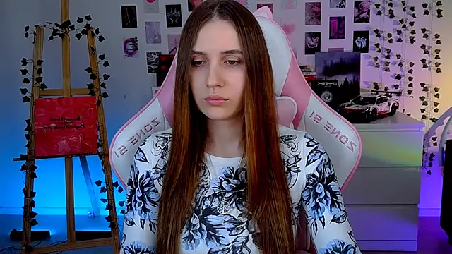 AliceCharmy online show from 13, 9, 2025