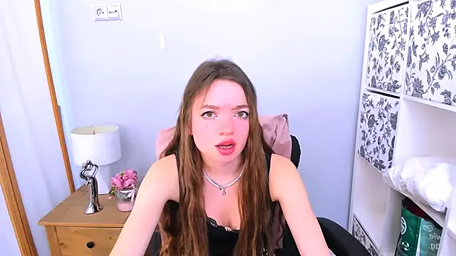 GraceLips online show from 19, 3, 2025