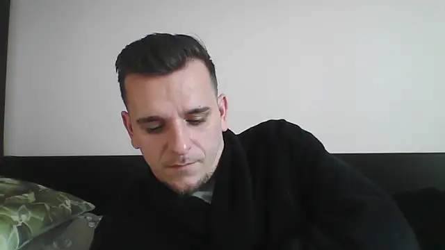 Huge cock22cm online show from 27, 1, 2025