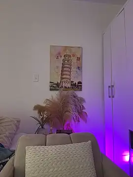 Ashleyjenner  online show from 20, 3, 2026