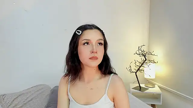 isa molly online show from 17, 1, 2025