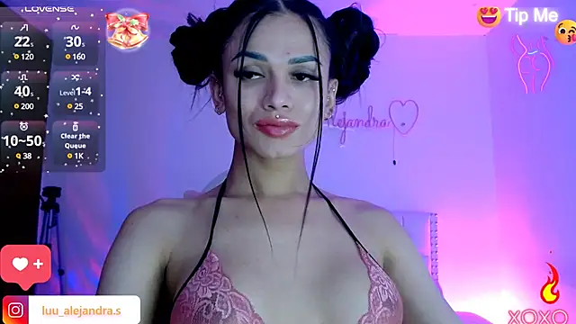 alee lenoxx online show from 4, 1, 2025