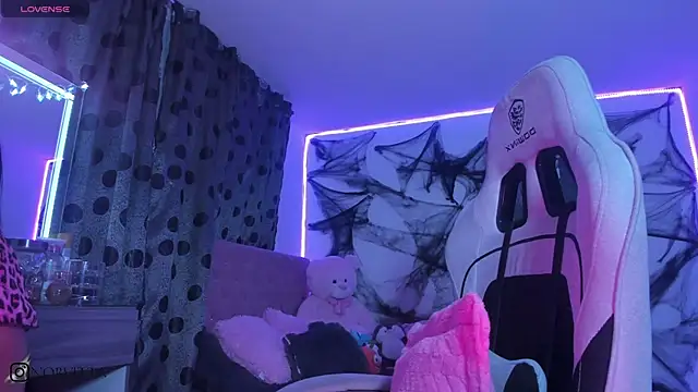 satanbabee online show from 8, 10, 2025