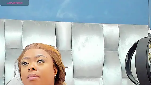 CamilaBenitez online show from 20, 12, 2024