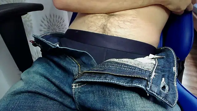 Jonnyyy18teen online show from 5, 10, 2025