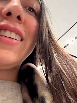 Snapshot of emiliasommer chatting on 14, 10, 2025 emiliasommer online show from 14, 10, 2025