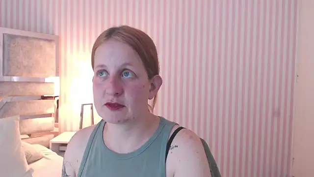 ViioletaMora online show from 5, 2, 2025