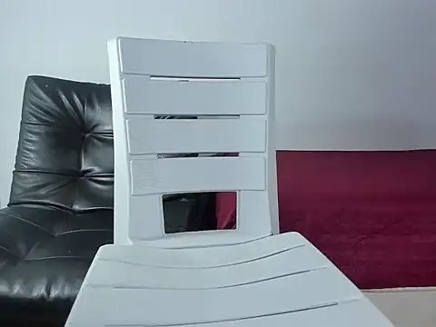 Snapshot of Milk_anastasia chatting on 17, 12, 2025 Milk anastasia online show from 17, 12, 2025