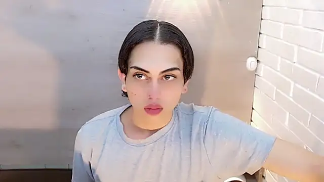 Daniela Pink  online show from 14, 10, 2025