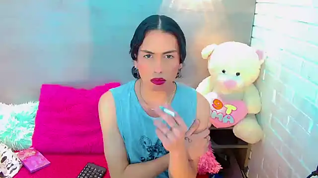 Daniela Pink  online show from 8, 11, 2025