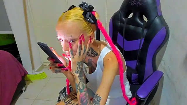 barbara anal squirt  online show from 3, 2, 2025