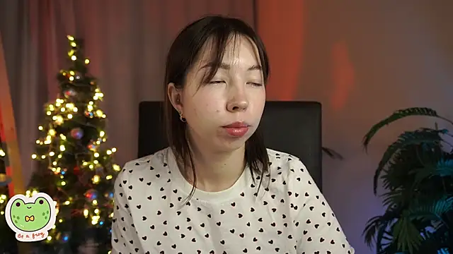 Sarah Son online show from 5, 1, 2025