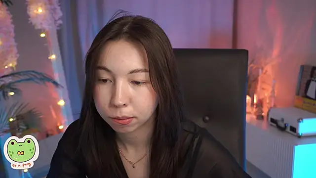 Sarah Son online show from 25, 2, 2025