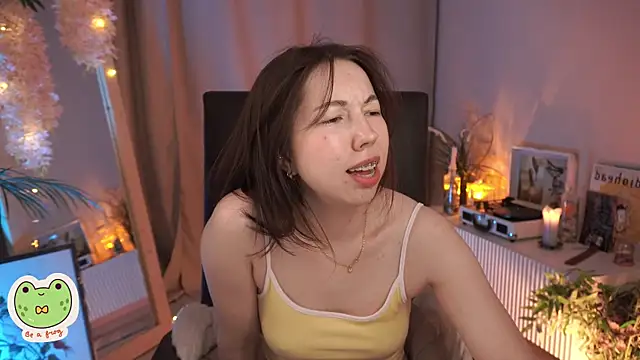 Sarah Son online show from 10, 3, 2025
