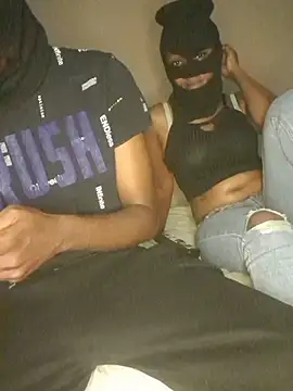 Snapshot of Gifttheskimaskboy chatting on 18, 11, 2025 Gifttheskimaskboy online show from 18, 11, 2025