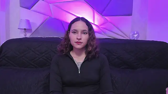 AnnyThompson  online show from 10, 12, 2024