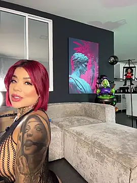 Snapshot of milaivanova chatting on 23, 10, 2025 milaivanova online show from 23, 10, 2025