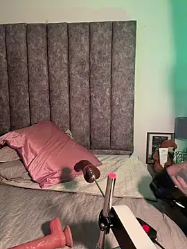 milaivanova online show from 23, 2, 2026