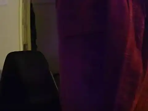 L0cKyseven77 online show from 1, 2, 2025