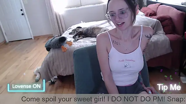 Plantbabeee online show from 12, 3, 2026