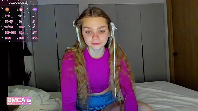 Molly sweetie online show from 22, 12, 2025