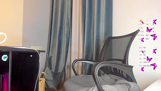 HunnyWifey online show from 14, 1, 2025