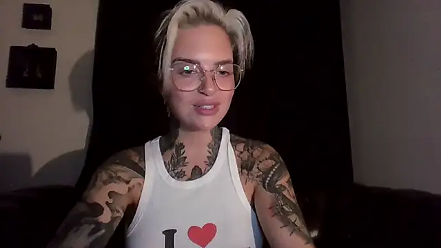 Snapshot of Rubyrichhxo chatting on 18, 10, 2025 Rubyrichhxo online show from 18, 10, 2025